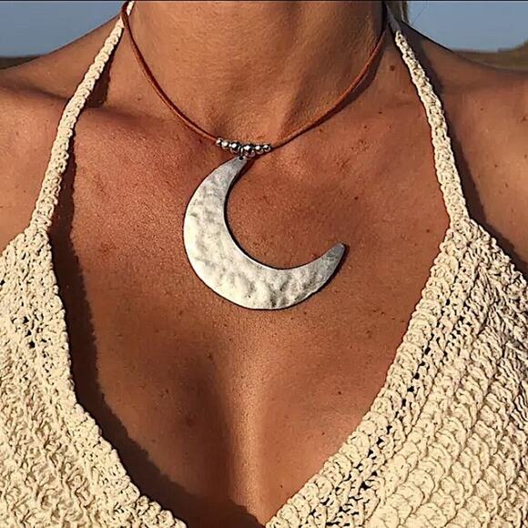 Boho Silver Moon Hammered Necklace Hippy Bohemian - Picture 1 of 6